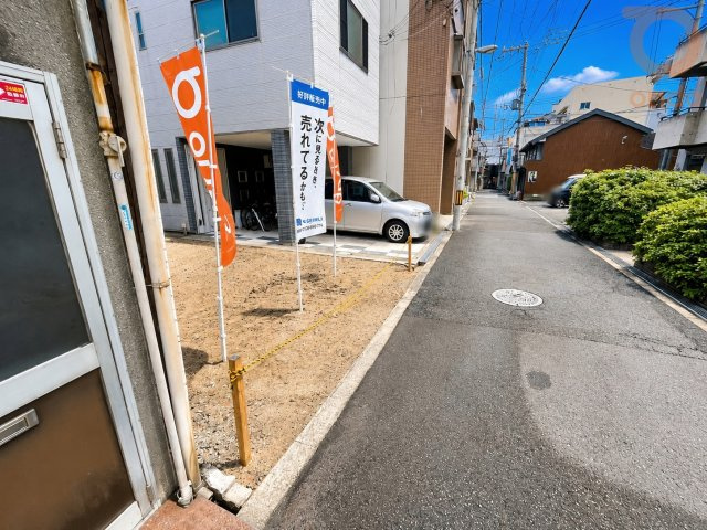 【前面道路含む現地写真】全面道路幅員：約3.8m