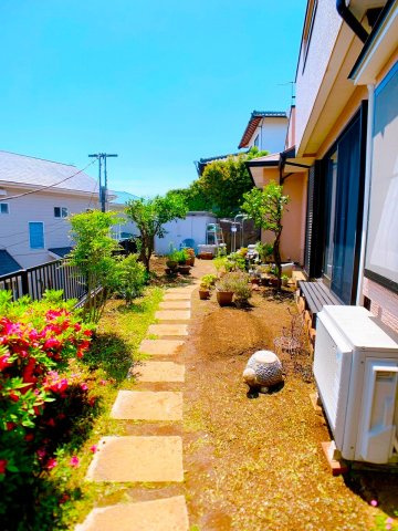 陽当たりが良いのでお庭で家庭菜園なども愉しめます！