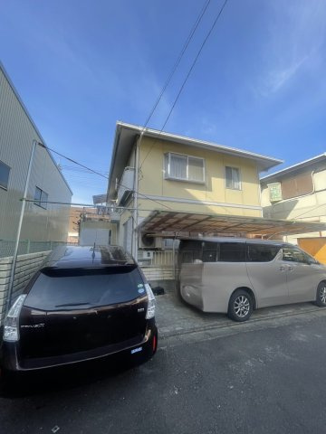 閑静な住宅街で近隣に買い物施設が充実しています！　ご見学の際は事前に東越谷店までご連絡くださいませ！