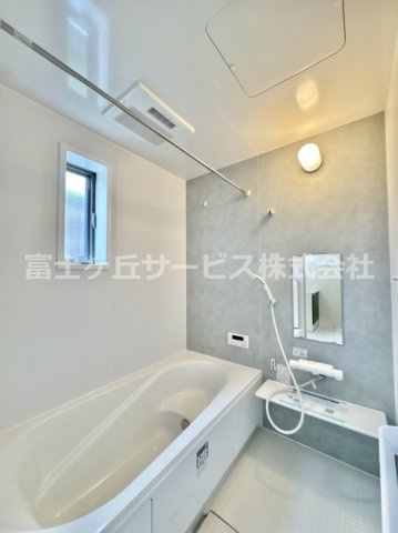 コンパクトで使いやすいお風呂です
