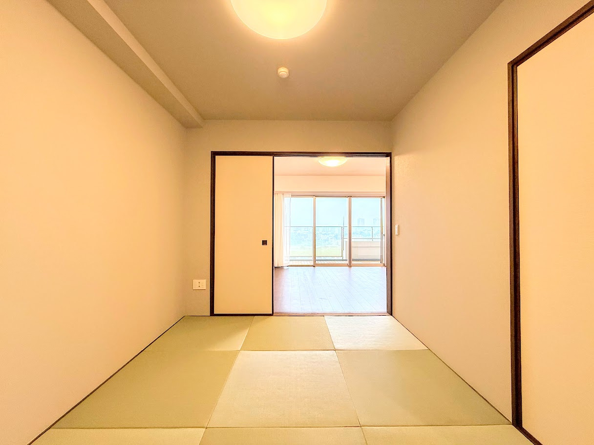 ◆柔らかい陽光が差し込む明るいお部屋を演出する設計。彩光の取れる窓が気持ちの良いお部屋を創り上げます。