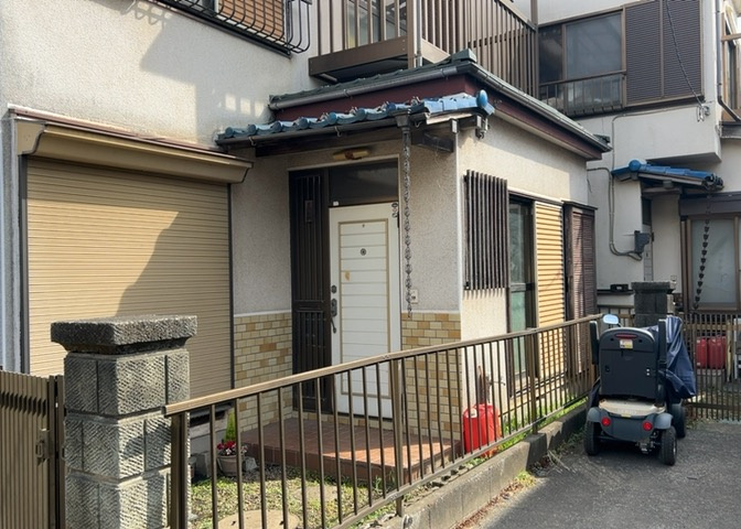 省エネ給湯器とは従来型の給湯器より熱効率が高く、少ない燃料でたくさんのお湯を沸かすことが出来る高効率な給湯器のことを指します。また、省エネ給湯器には種類があり、利便性や効果なども様々です。