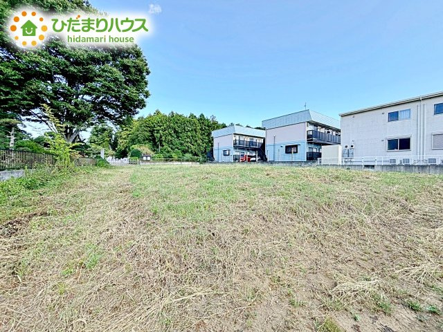 赤塚駅まで車14分です