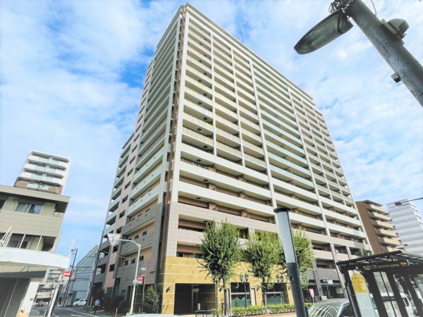 マクシスタワーズアーバンデュオの外観