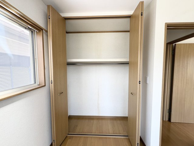 収納が豊富で、暮らしやすさに配慮した間取りです。