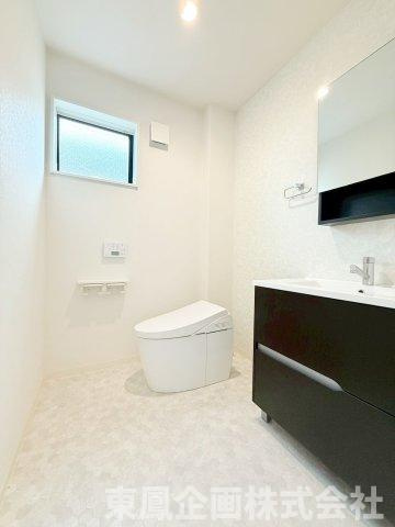 清潔感のあるトイレです