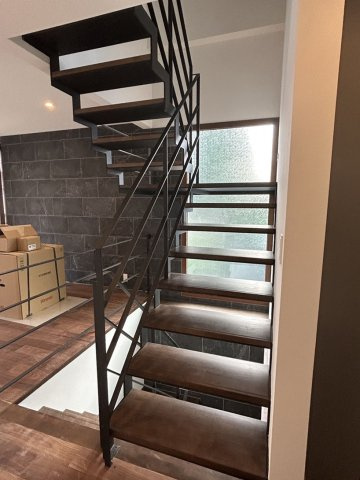 【目黒区下目黒5丁目 新築戸建の内装】