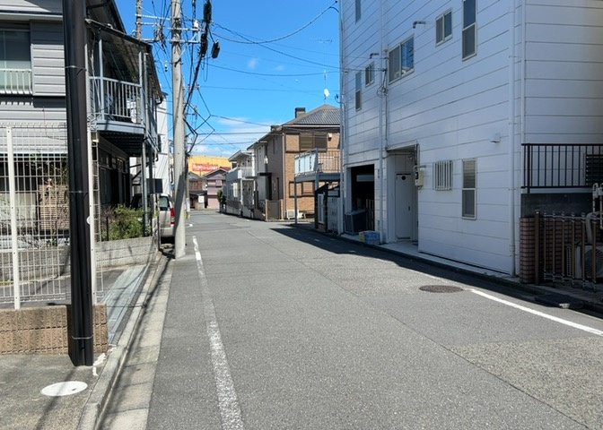 景色重視でお家選ぶをするとスーパーが遠い！学校が遠い！など生活をするうえで利便性で困ることもあります。まず一度現地を見学する際に、周辺の施設などがあるかを確認し、暮らし始めた後のことを想像しましょう。