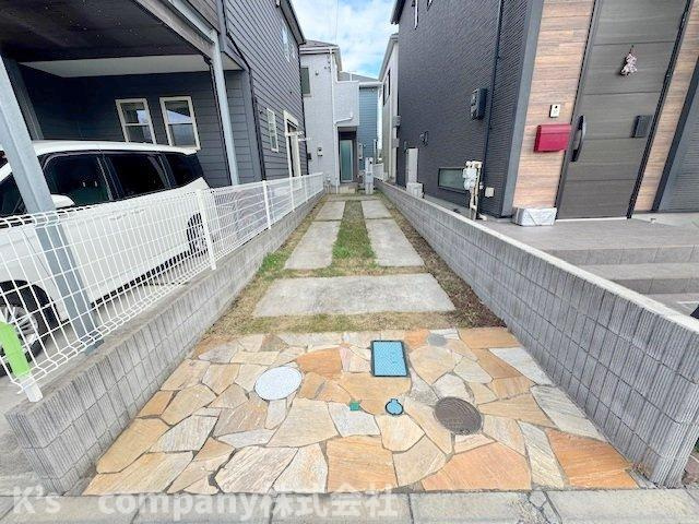玄関までのアプローチ♪