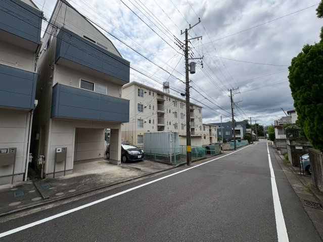 前面道路含む現況外観