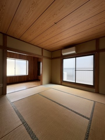 二面最高で明るい和室