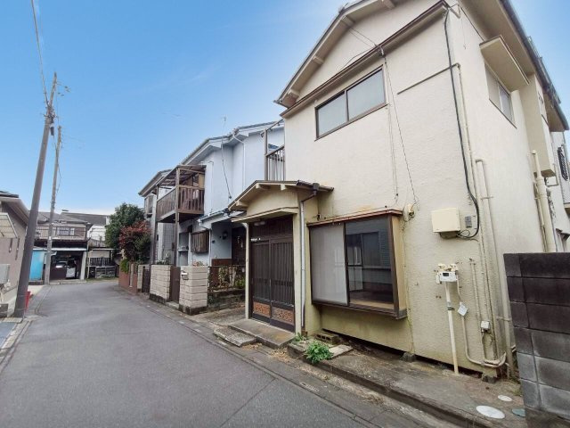 前面道路含む現地写真です
