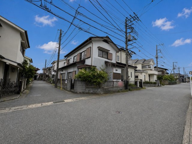 ■お好きなハウスメーカーで建築可能です！　■開放感ある角地　■近隣に商業施設充実！　■小渕小学校徒歩13分(1000ｍ)・春日部市立東中学校徒歩25分(2000ｍ)