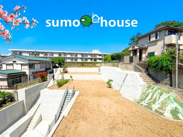 前面道路含む現地写真です