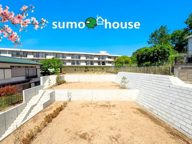 前面道路含む現地写真です