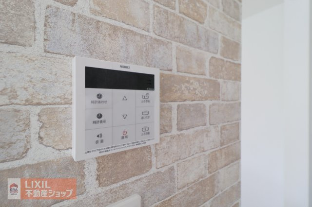 【温水設備】現地完成写真。給湯スイッチ付きで温度調整もラクラクです。