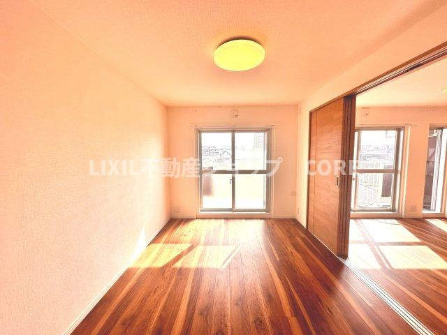 元気が生まれるお部屋です。明るい気分で始まればなんだか一日いい事が続く気がします。
