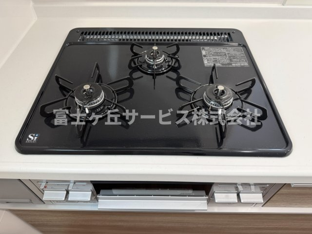 3口コンロがあります