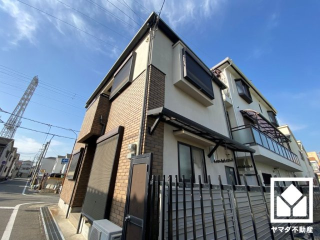 「マルハチ大庄店」まで徒歩4分、「ウエルシア尼崎大庄店」まで徒歩4分、「セブンイレブン尼崎琴浦町店」まで徒歩4分など、お買い物施設が徒歩5分圏内に複数あり便利な住環境です。
