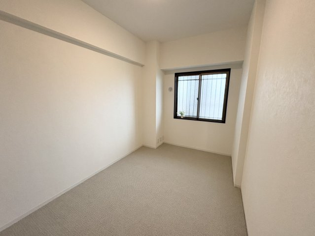 収納付きで、お部屋がすっきり片付きます。