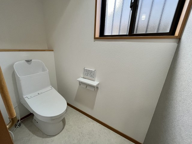 プライベート空間として機能や内装にこだわった、優しい雰囲気のトイレはリラックス空間へ。