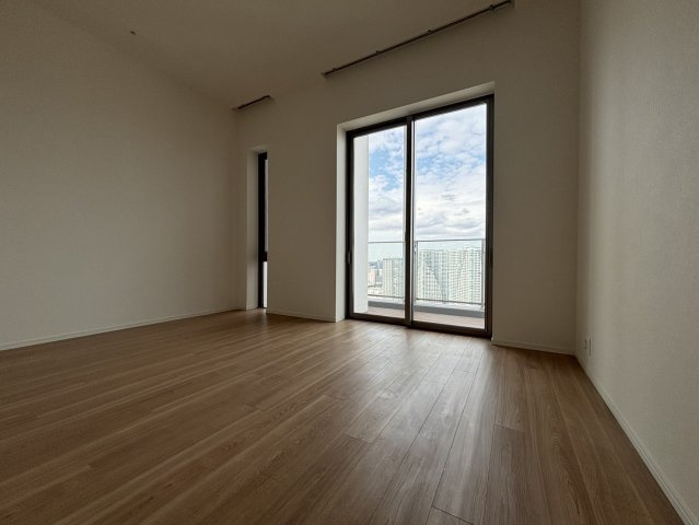 10.0帖の洋室、天井高3m