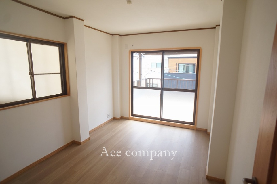 【3階：洋室6帖】バルコニーに面したお部屋です☆