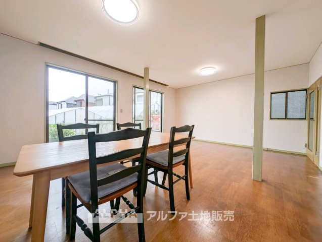 【Life　Stage】　◆暮らしに寄り添う◆　小さなお子様の遊び場から、成長後の学習スペース、ご夫婦のくつろぎの場まで、ライフステージに合わせて活用できます。