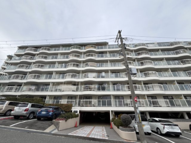 空き物件につき、ご内覧可能となっております。当日案内も可能ですのでぜひお問い合わせください。事前にご予約頂きましたら、営業時間外のご案内等も可能です。
