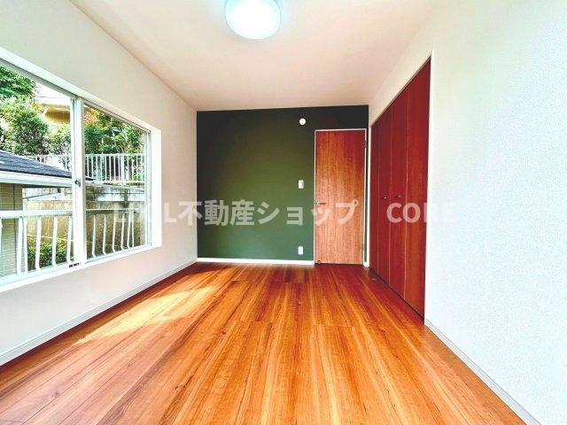 1日の疲れを癒し、心地よく寛げるようゆったりとした広さを確保しています。