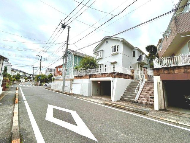 木造2階建、長期優良住宅などはスタッフまでお問い合わせください。
