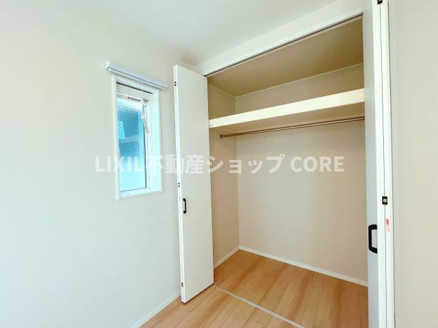 全居室に収納を完備しておりますので、居室の全空間を有効活用出来ます。　