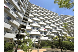 中富住宅東棟の外観