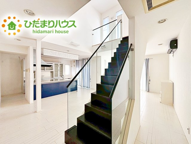 大型テレビに大型ソファー(^^)どんなインテリアにするか考えただけでわくわくしますね！