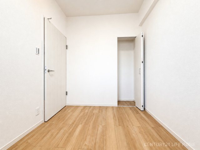 広々とした洋室です