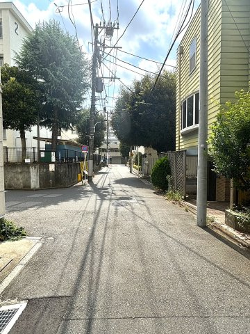 車通りが少なく小さなお子様も安心です。
