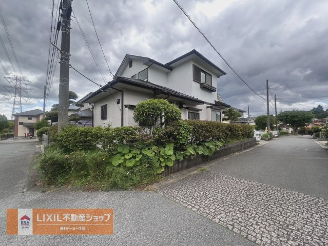 嬉しい角地。陽当り良好です。