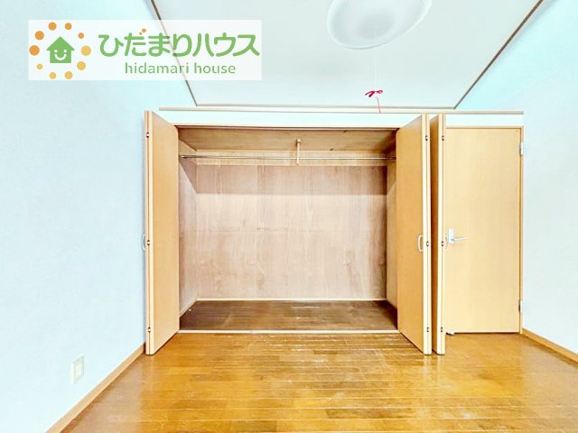 お洋服の多い女性に人気！収納力の高いクローゼット付き☆彡