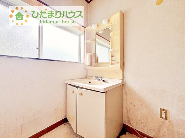 シンプルで使い勝手の良い独立洗面台！