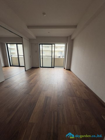 こちらの居間で趣味の時間をお楽しみください