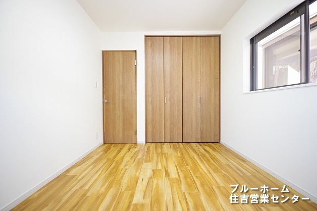 ■別角度からの洋室です！