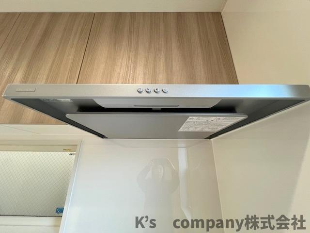 スリムタイプのレンジフード☆扱いやすくお手入れがしやすいです◇