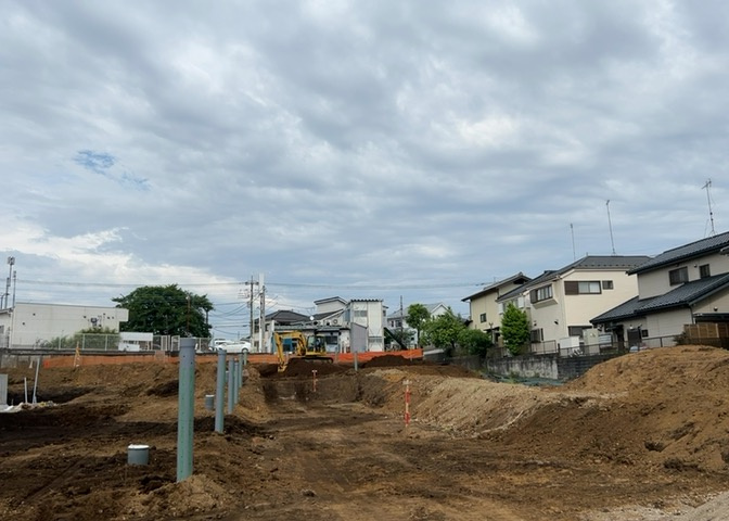 物件の詳細については、現地を見てわかること以外に、役所や法務局などで調べないとわからないことがあります。そのため、現地に行く場合は、もしこの物件を買ったらどのような生活ができるかをイメージしましょう。