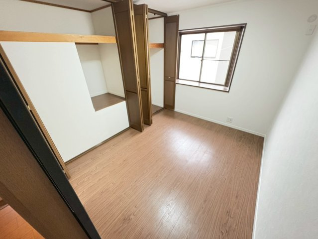 全居室収納付きで、お部屋がすっきり片付きます。