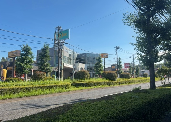 眺望を気にして物件を探す場合、前面に建物が建っていないか現地で確認しましょう！前面に建物があると景色はもちろん、日当たりや風通しにも影響が出てきます。住んだ時のことを想像しながら現地見学をしましょう。