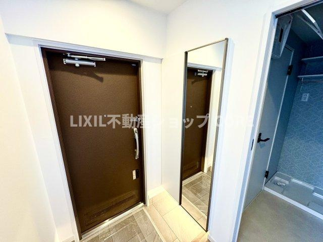 玄関ホールがスッキリ広々としていると帰る時も出ていく時も気持ちが良いものです！　