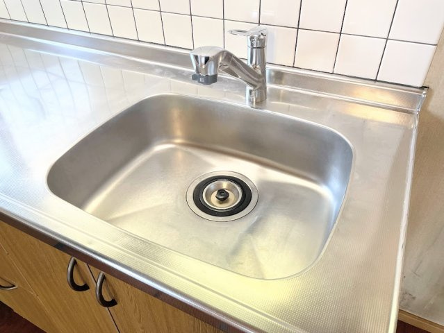 ◆広々したキッチンシンク。洗い物が多い時にも快適にご利用いただけます。