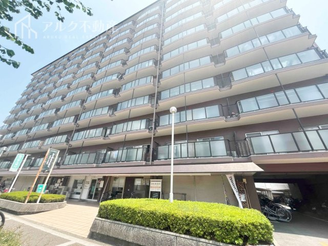 SRC造地上11階建て