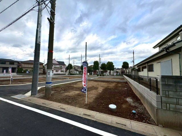 ■J区画　■自由設計で理想の住まいを実現できる注文住宅用地！　■現地と合わせて当社施工現場のご見学も可能です！