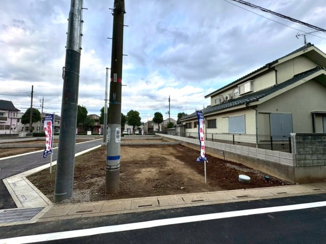 ■J区画　■自由設計で理想の住まいを実現できる注文住宅用地！　■現地と合わせて当社施工現場のご見学も可能です！